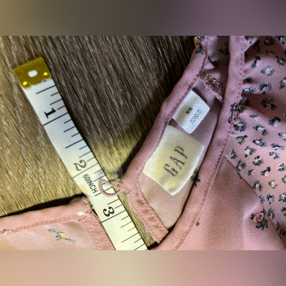 Gap size small blouse - Picture 5 of 5